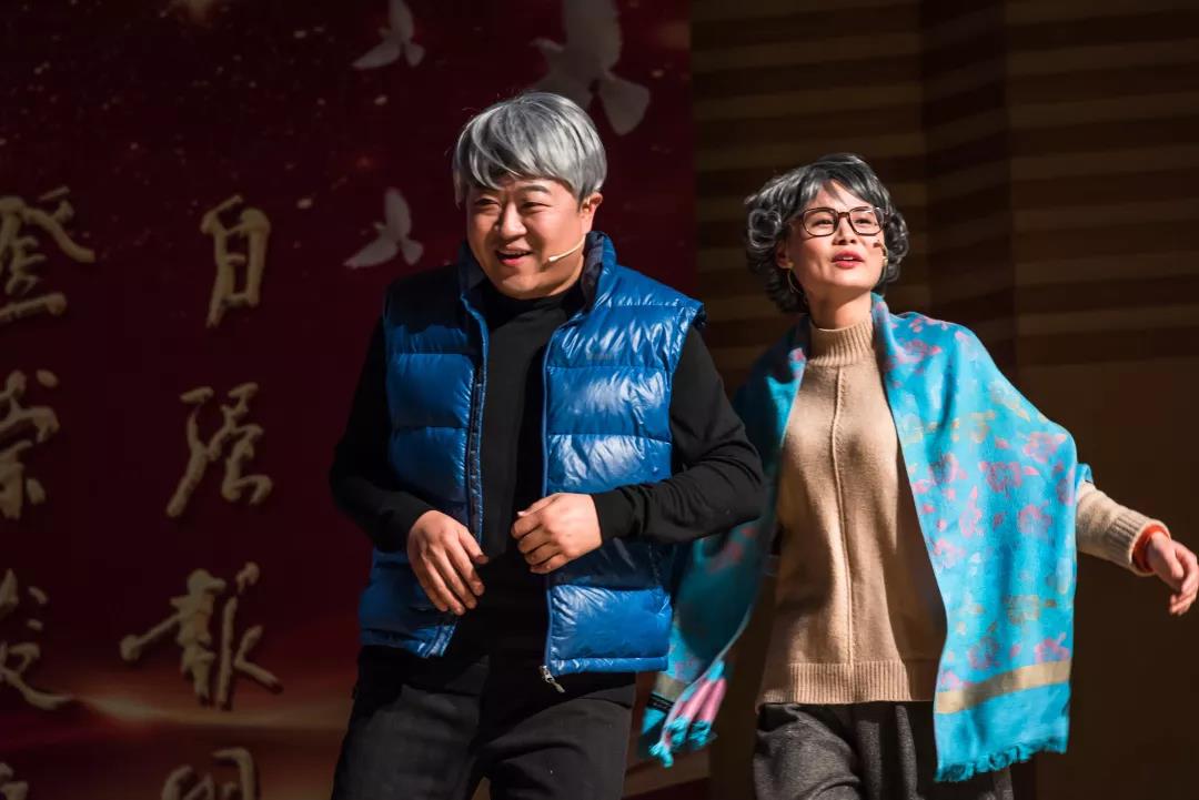 8cc94a01d43c45979199bb6491ed7f5d.jpg 8cc94a01d43c45979199bb6491ed7f5d.jpg