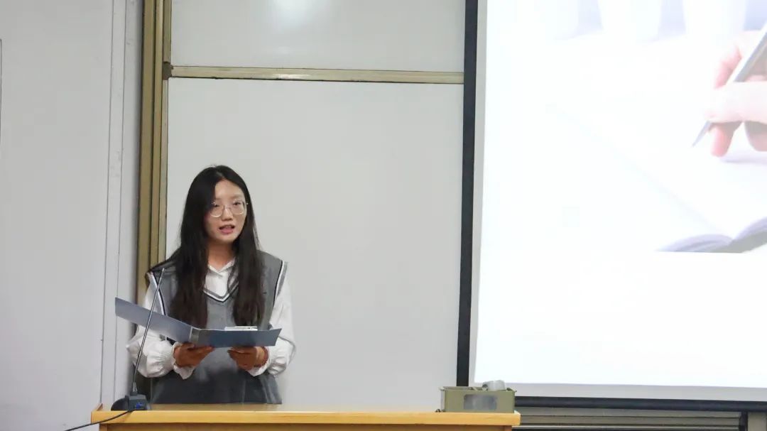 e01eec39cbc74005abb84c79bad3f727.jpg 333530e221b5b63f7b9fb892f.jpg